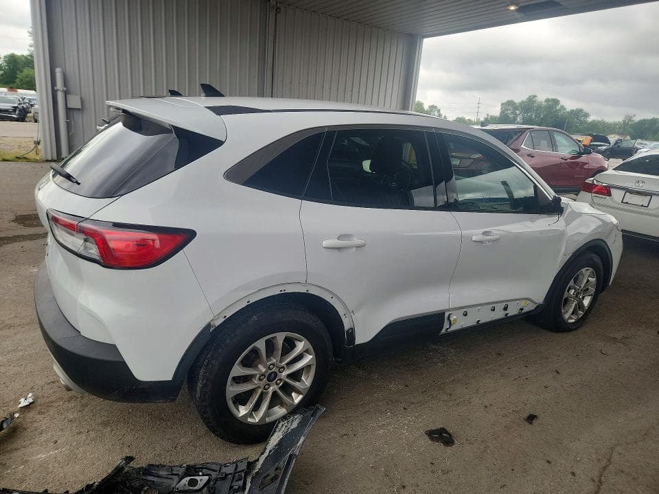 2021 FORD ESCAPE SE 3