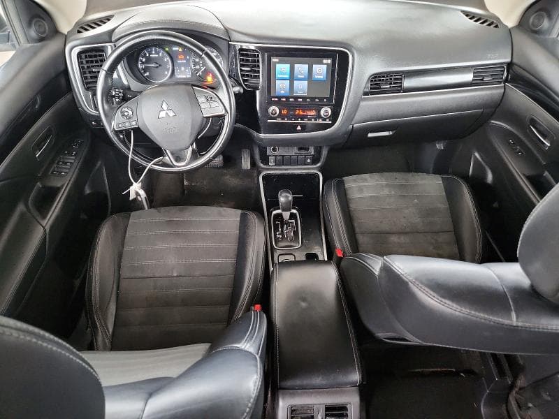 2020 MITSUBISHI OUTLANDER SE 8