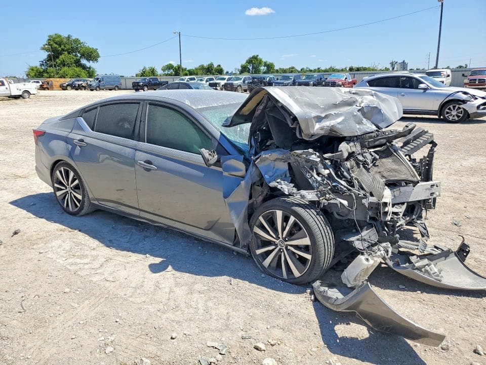 2019 NISSAN ALTIMA SR 4
