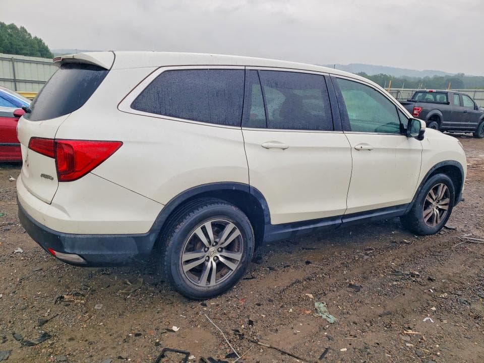 2017 HONDA PILOT EX 3