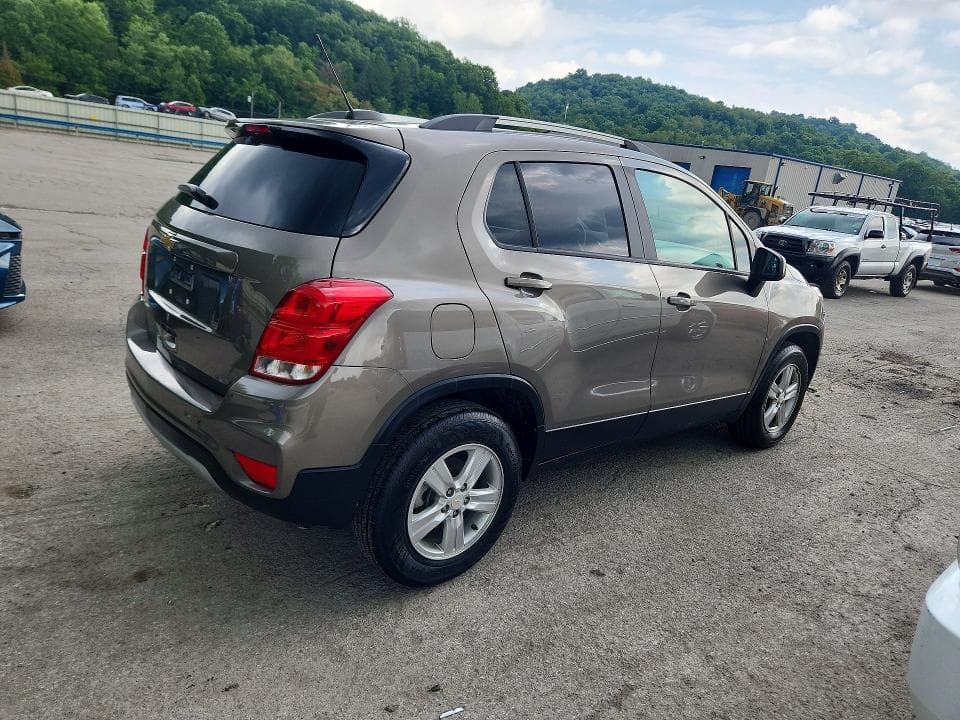 2022 CHEVROLET TRAX 1LT 3