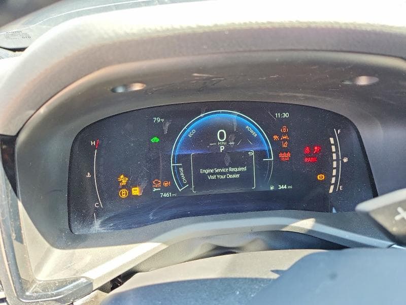 2025 TOYOTA CAMRY SE 9