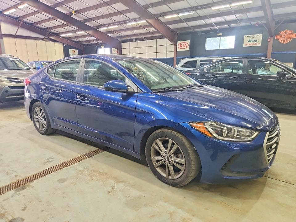2018 HYUNDAI ELANTRA SEL 4