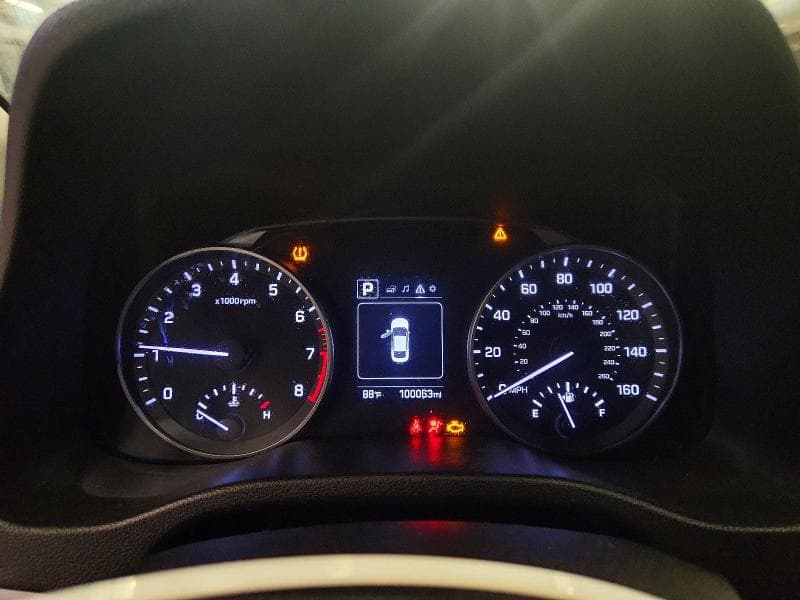 2018 HYUNDAI ELANTRA SEL 9