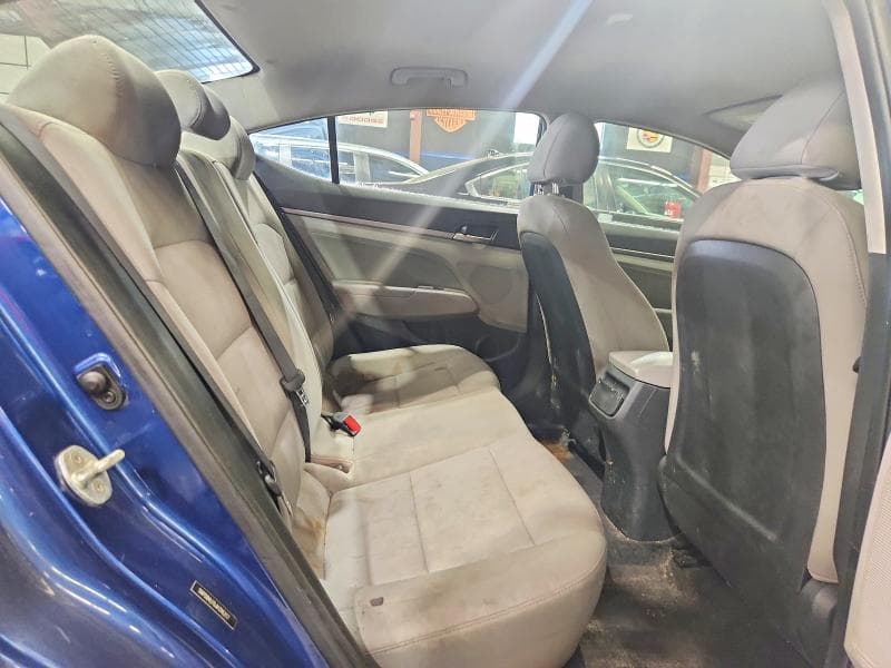 2018 HYUNDAI ELANTRA SEL 10