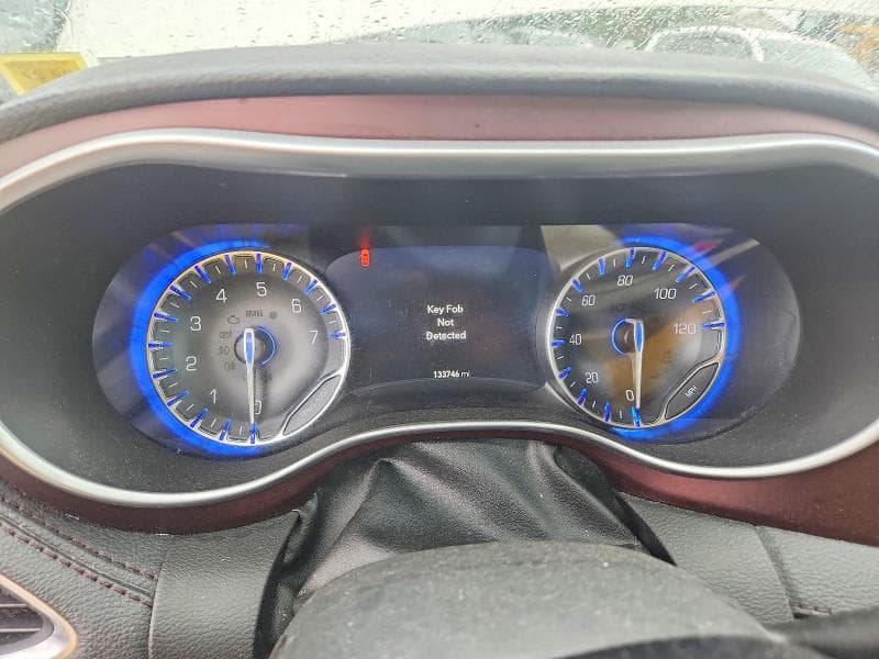 2019 CHRYSLER PACIFICA LIMITED 9