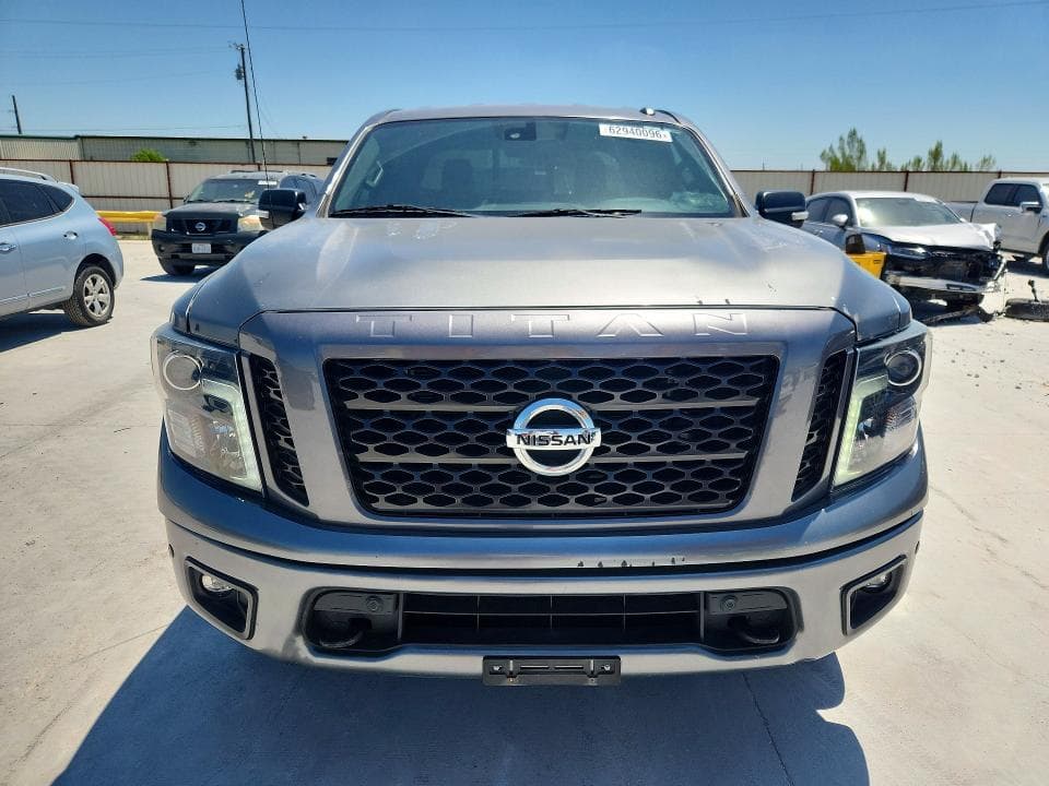 2019 NISSAN TITAN SL 5