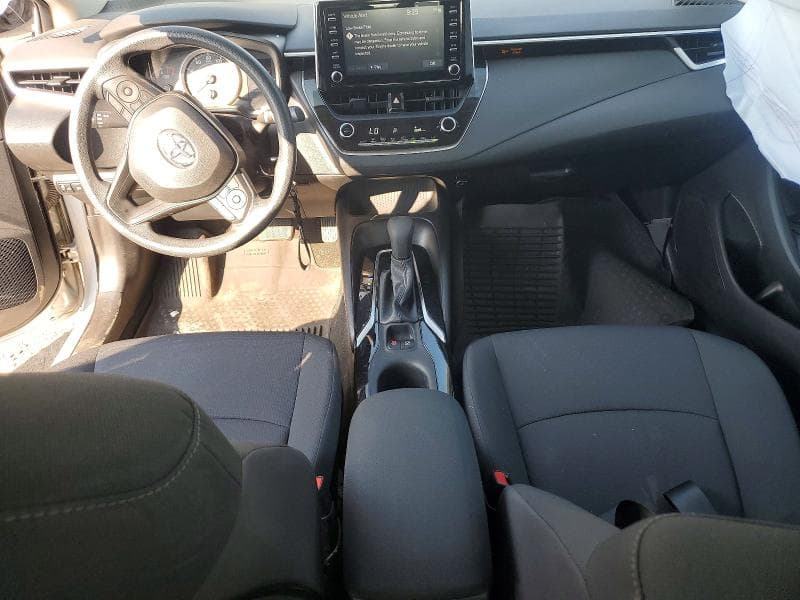 2020 TOYOTA COROLLA LE 8