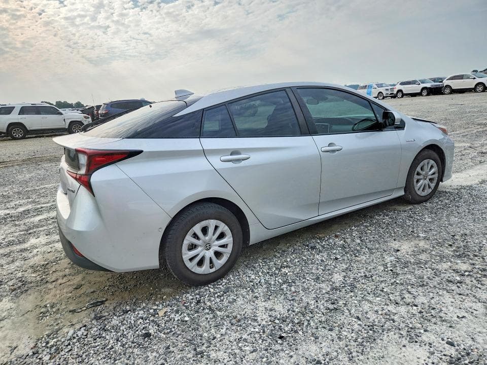 2020 TOYOTA PRIUS LE 3