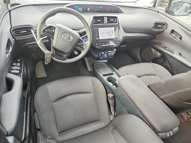 2020 TOYOTA PRIUS LE 8