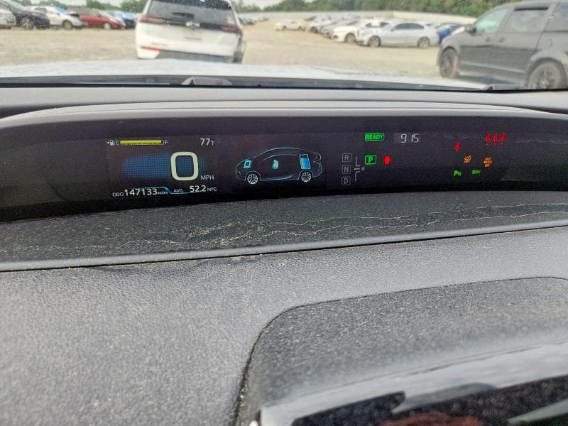 2020 TOYOTA PRIUS LE 9