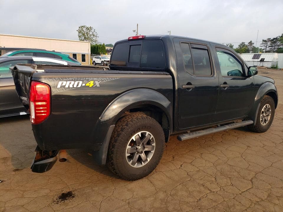 2018 NISSAN FRONTIER PRO-4X 3