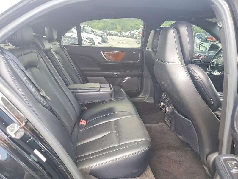 2017 LINCOLN CONTINENTAL RESERVE 10