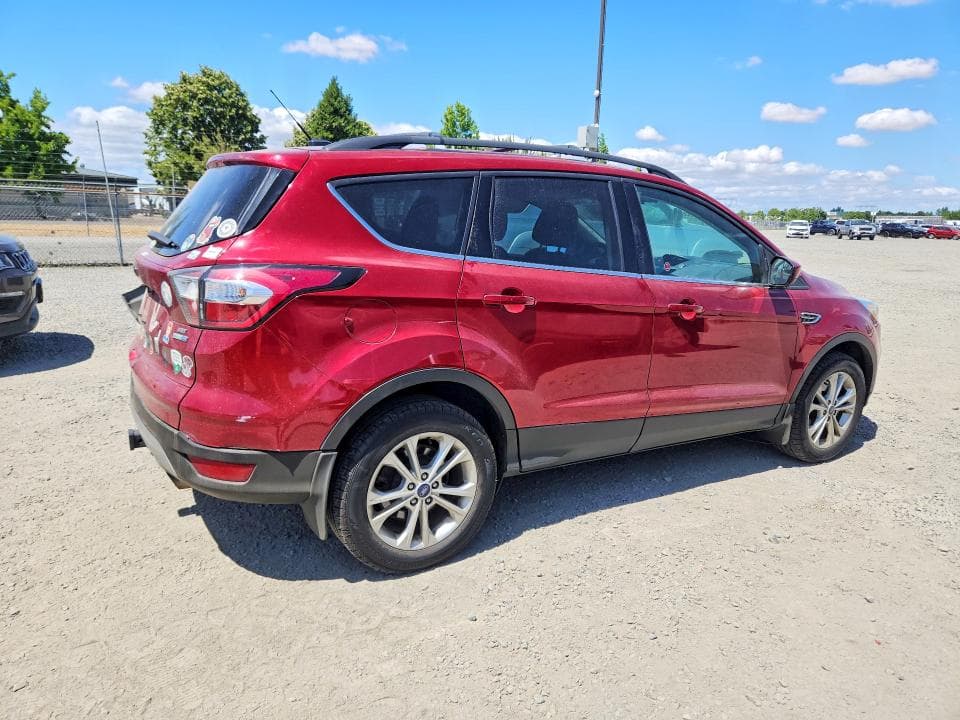 2017 FORD ESCAPE SE 3
