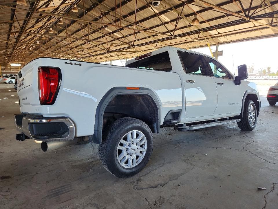 2022 GMC SIERRA K2500 SLT 3