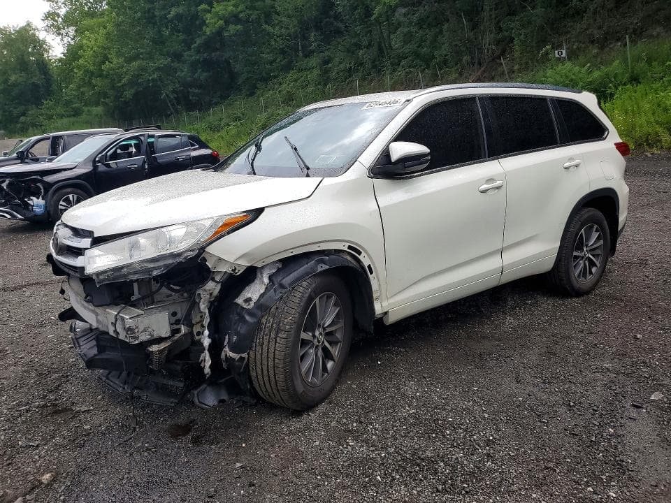 2017 TOYOTA HIGHLANDER XLE - 1