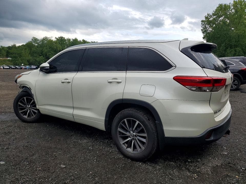 2017 TOYOTA HIGHLANDER XLE 2