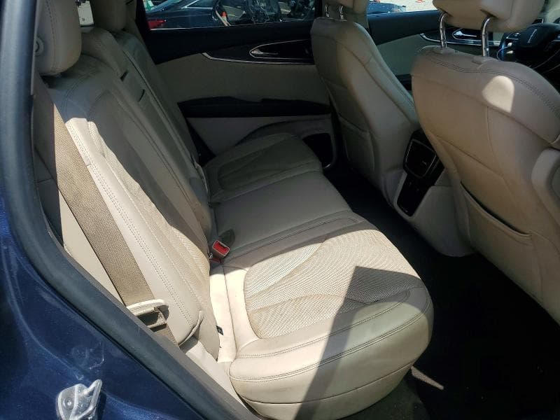 2019 LINCOLN NAUTILUS RESERVE 11