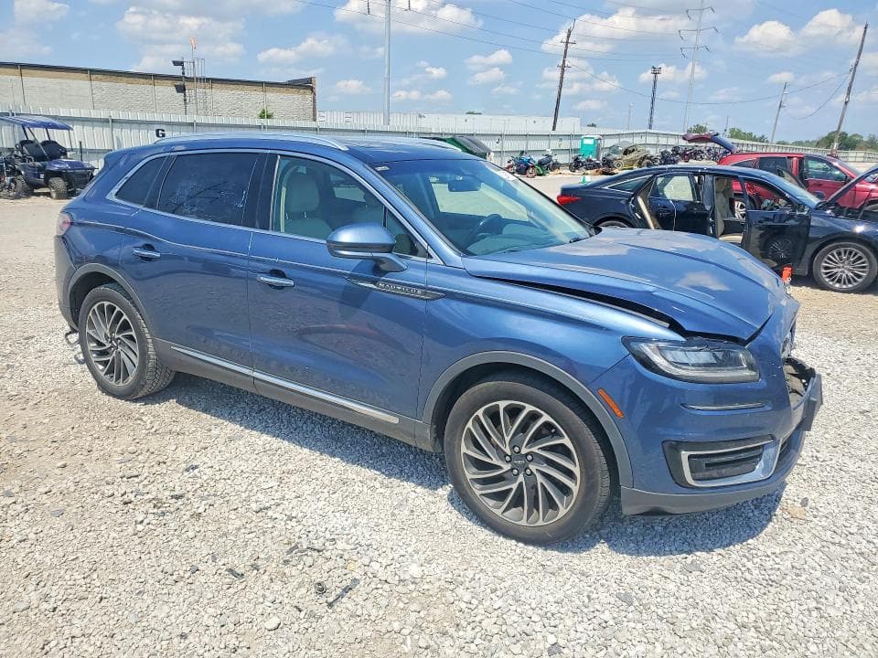 2019 LINCOLN NAUTILUS RESERVE 4