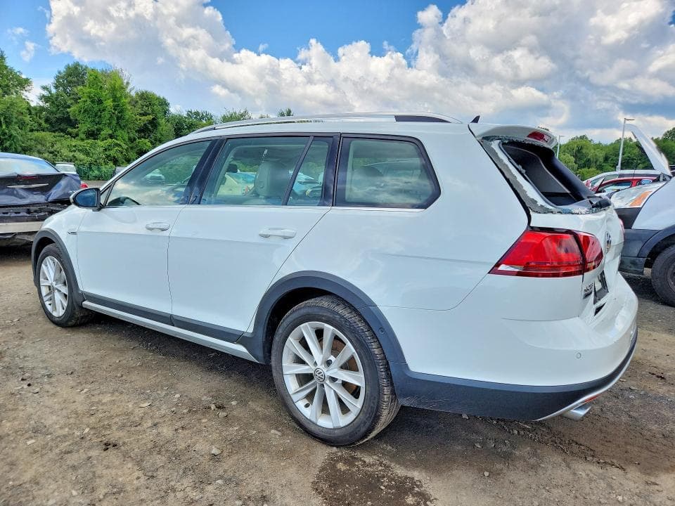 2017 VOLKSWAGEN GOLF ALLTRACK S 2