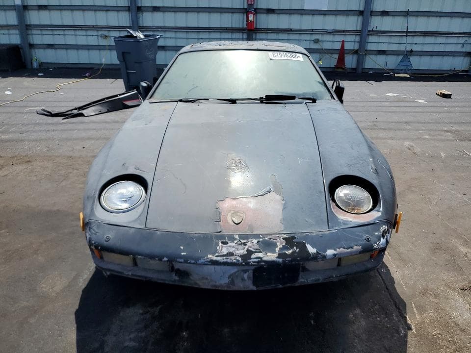1983 PORSCHE 928 5