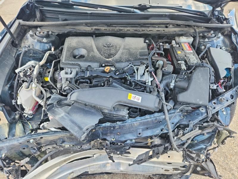 2019 TOYOTA CAMRY LE 11