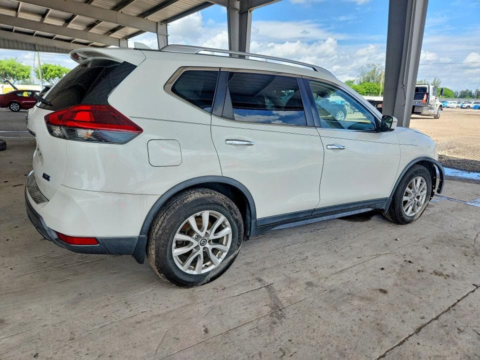 2019 NISSAN ROGUE S 3
