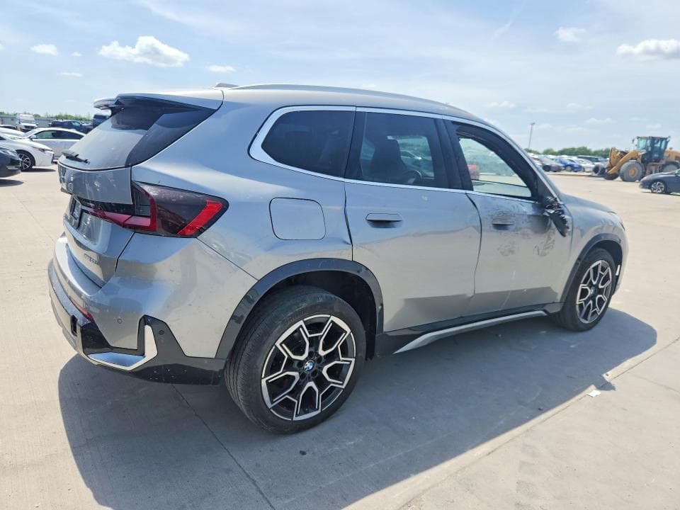 2025 BMW X1 XDRIVE28I 3