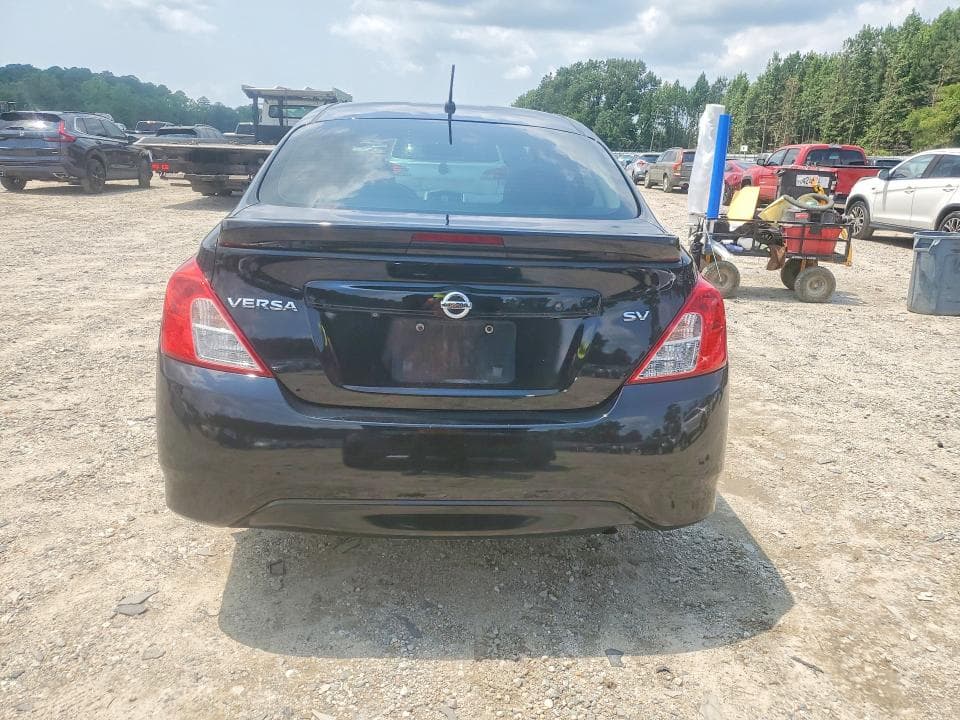 2019 NISSAN VERSA SV 6