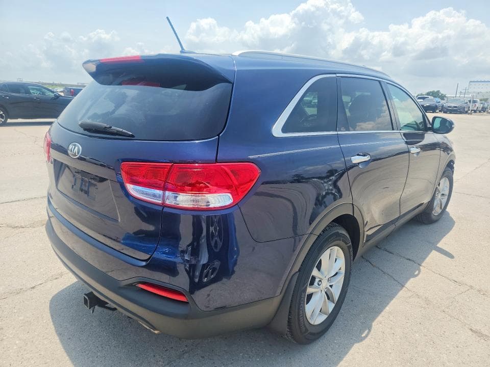 2017 KIA SORENTO LX V6 3