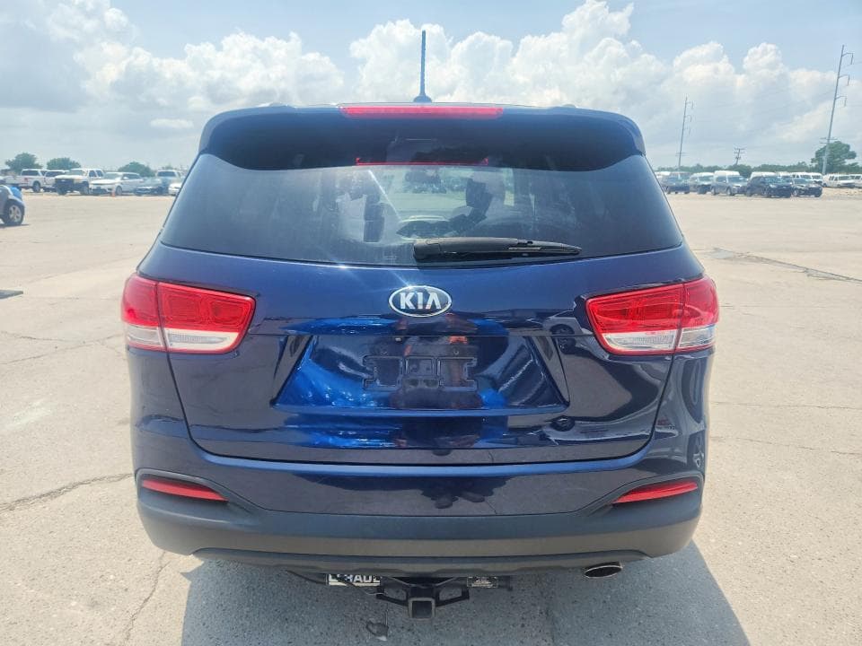 2017 KIA SORENTO LX V6 6