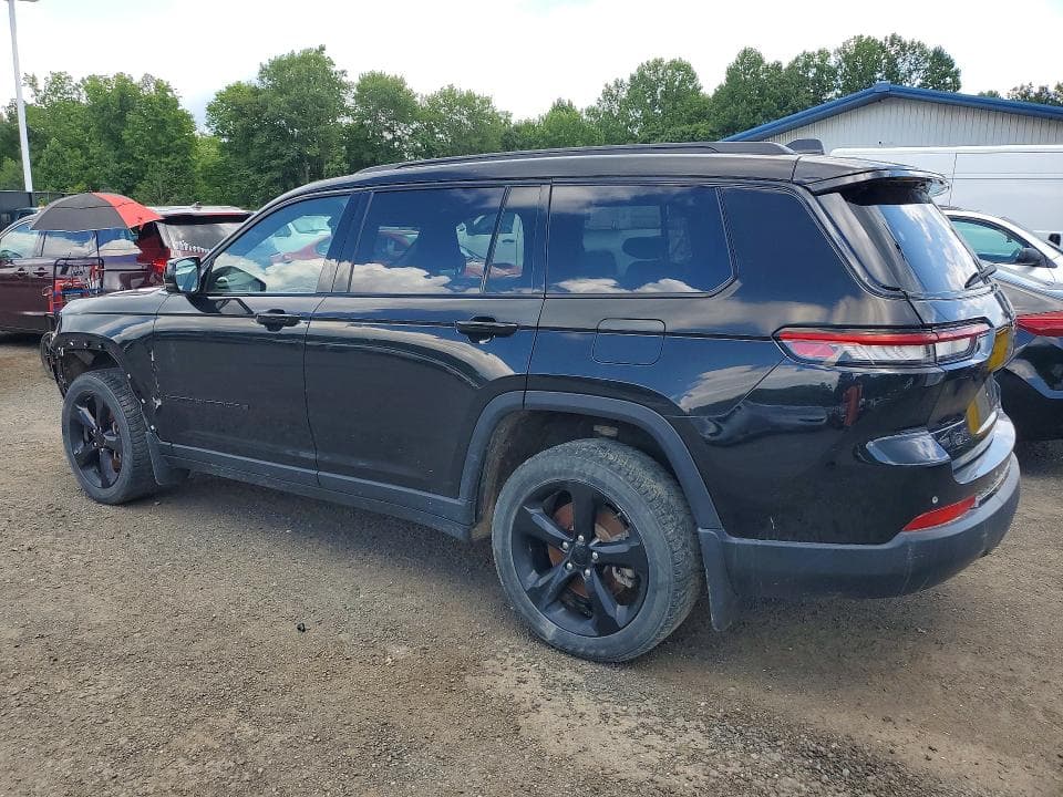 2022 JEEP GRAND CHEROKEE L LAREDO 2