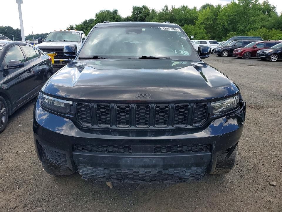 2022 JEEP GRAND CHEROKEE L LAREDO 5
