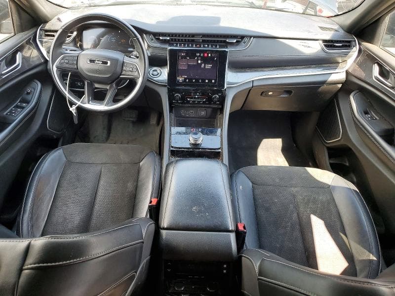 2022 JEEP GRAND CHEROKEE L LAREDO 8