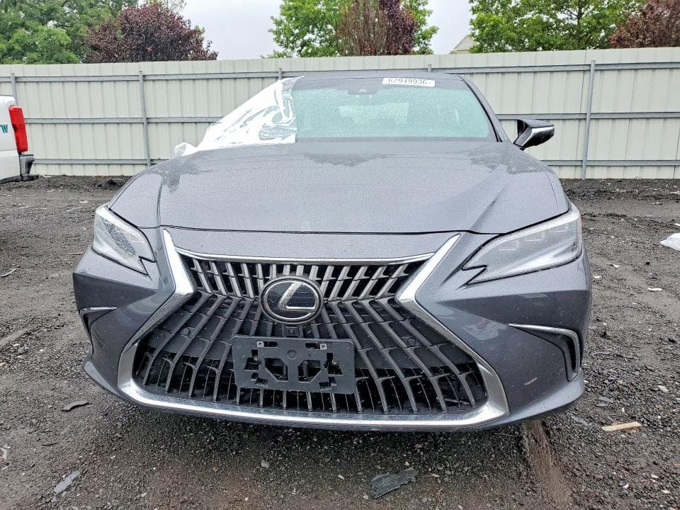 2025 LEXUS ES 300H ULTRA LUXURY 5