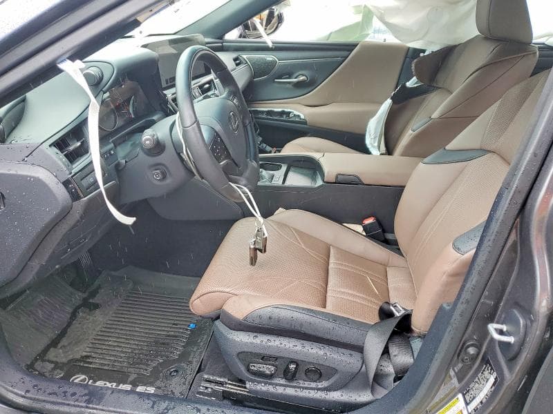 2025 LEXUS ES 300H ULTRA LUXURY 7