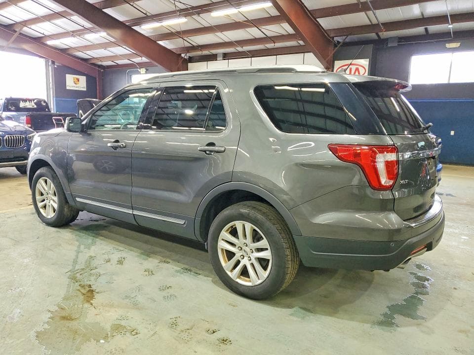 2018 FORD EXPLORER XLT 2