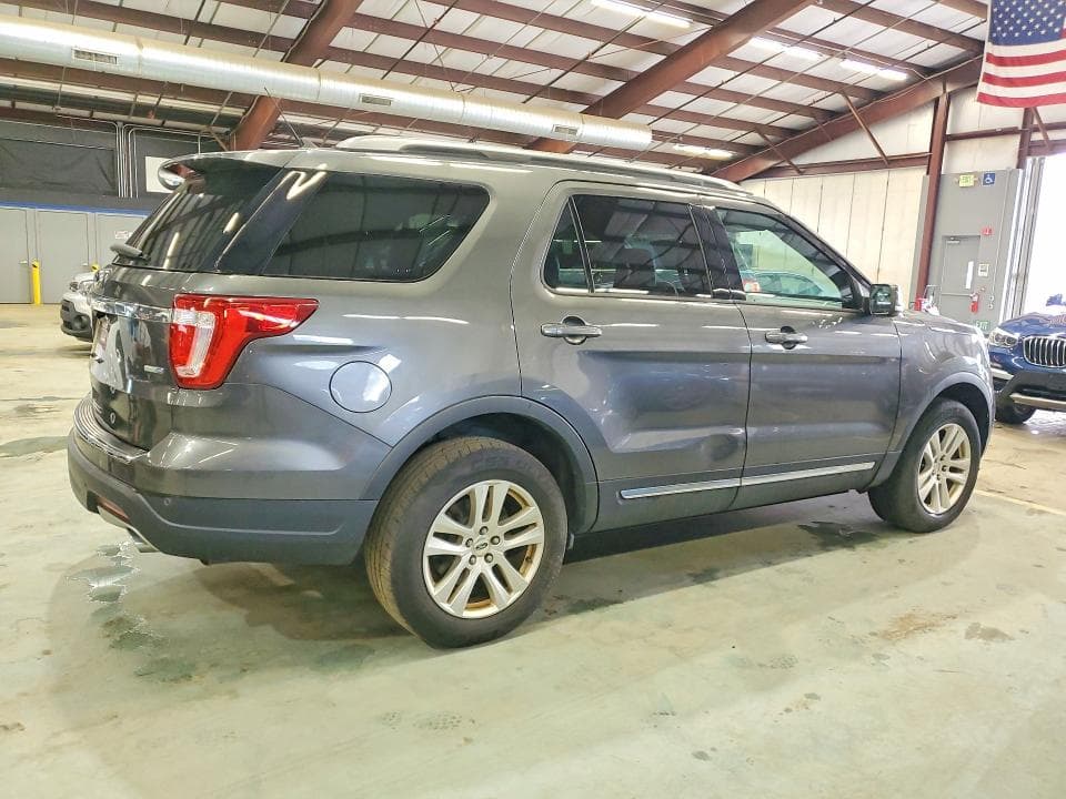 2018 FORD EXPLORER XLT 3