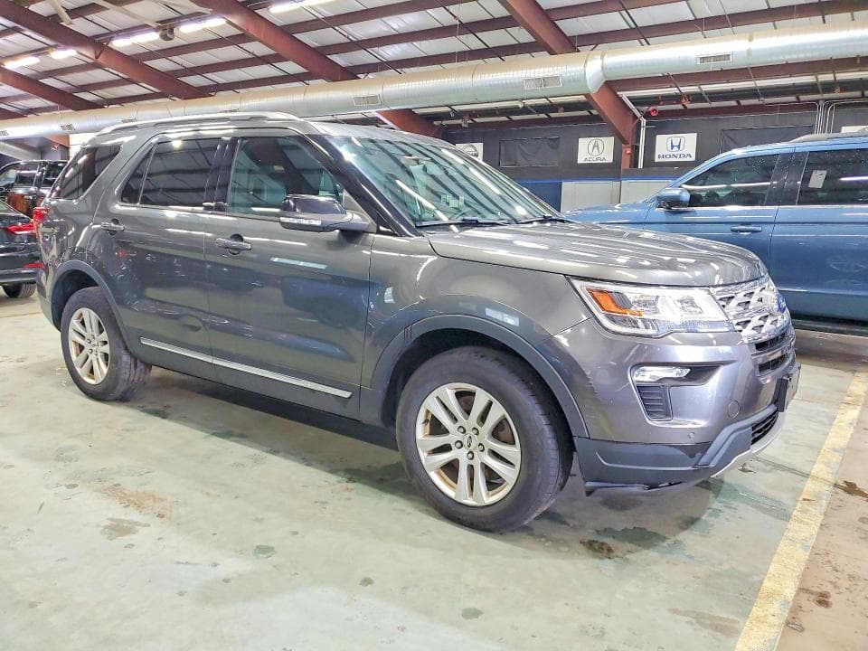 2018 FORD EXPLORER XLT 4