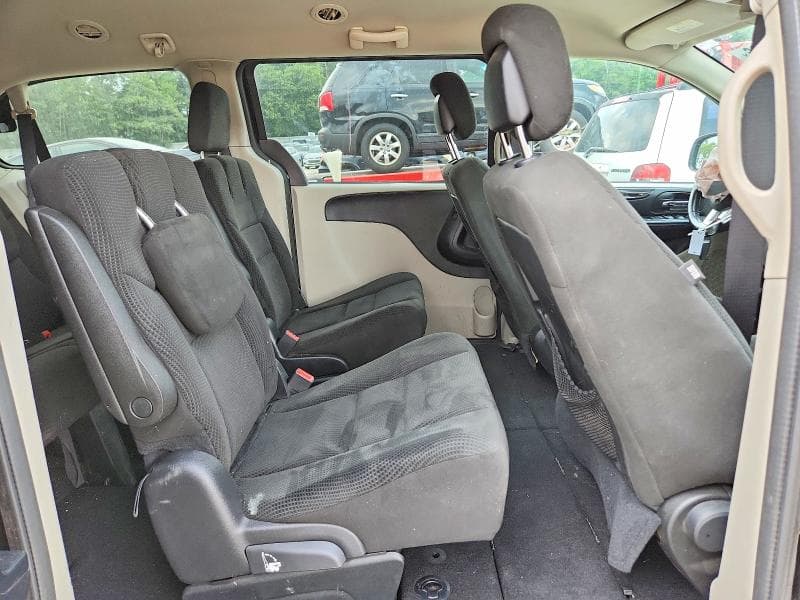 2017 DODGE GRAND CARAVAN SE 11