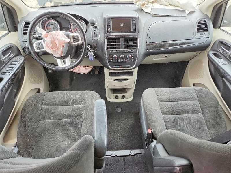 2017 DODGE GRAND CARAVAN SE 8