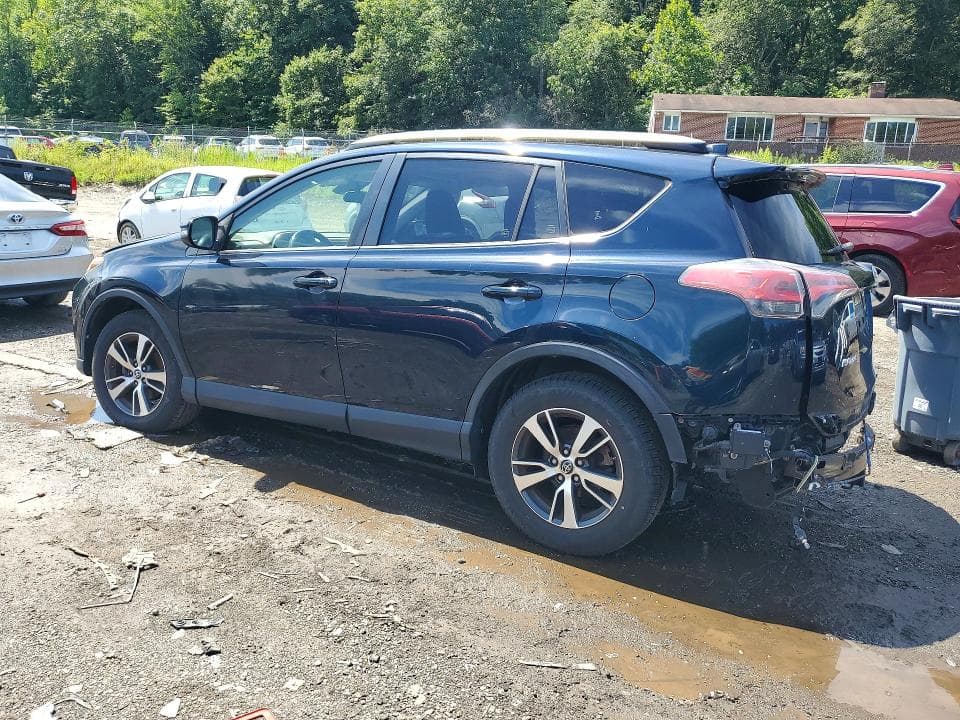 2018 TOYOTA RAV4 XLE 2