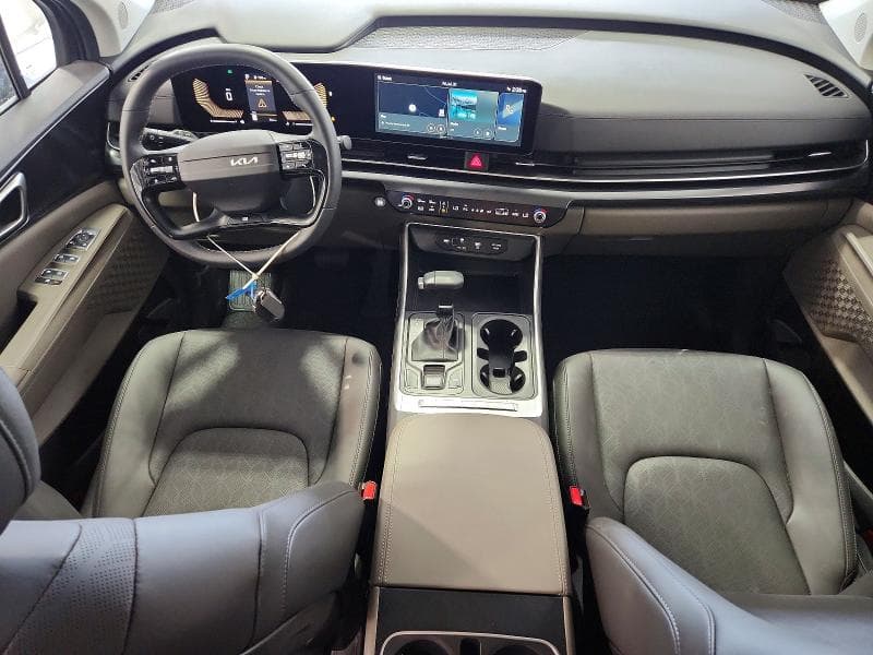 2027 KIA CARNIVAL LXS 8