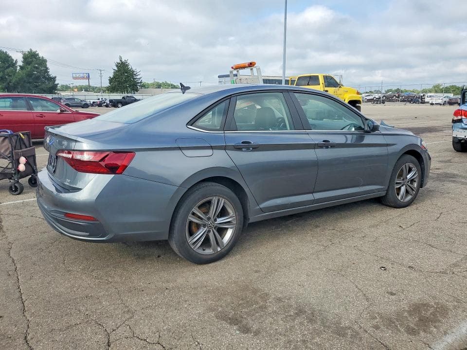 2023 VOLKSWAGEN JETTA SE 3