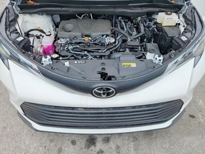 2026 TOYOTA SIENNA LE 12