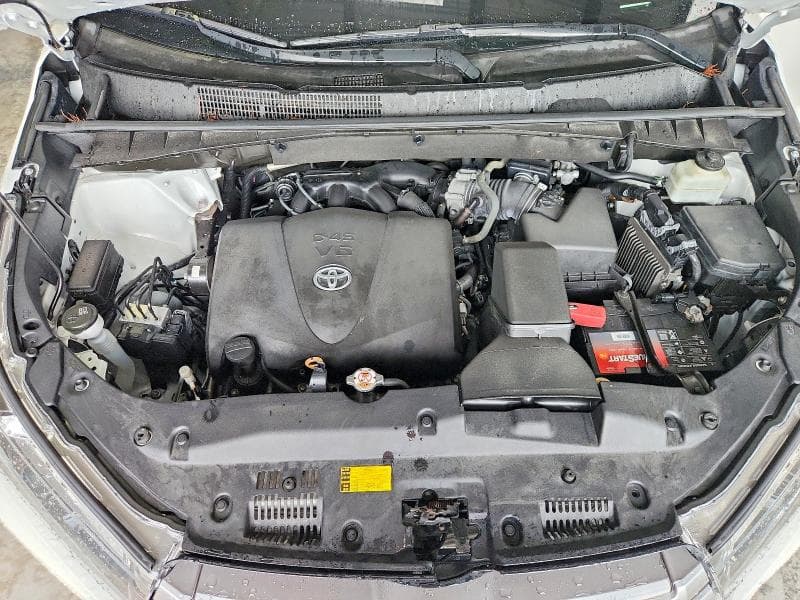 2018 TOYOTA HIGHLANDER XLE 12