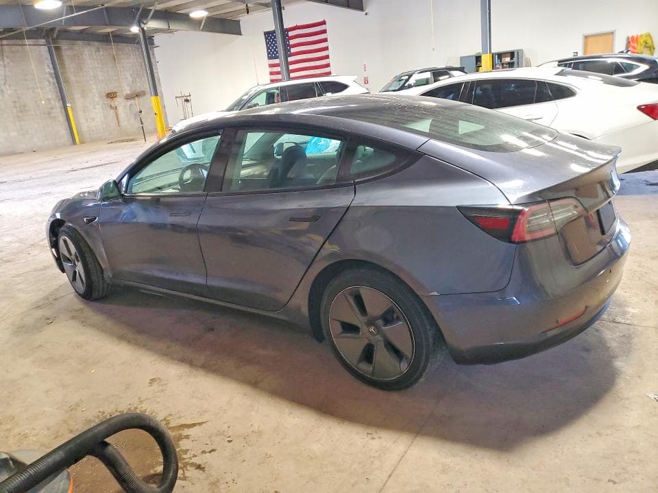 2022 TESLA MODEL 3 2