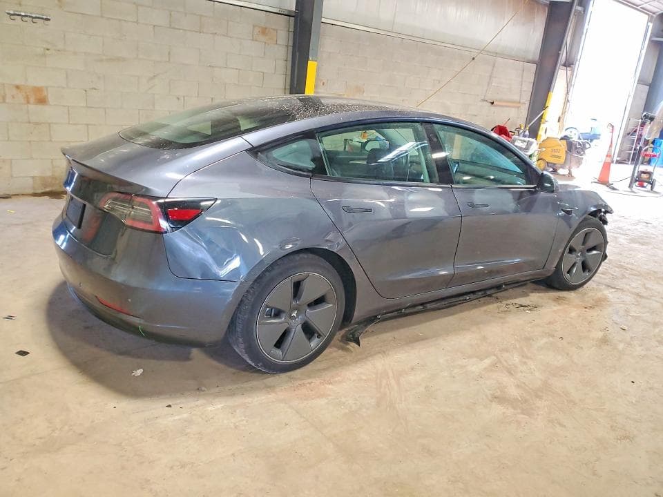 2022 TESLA MODEL 3 3
