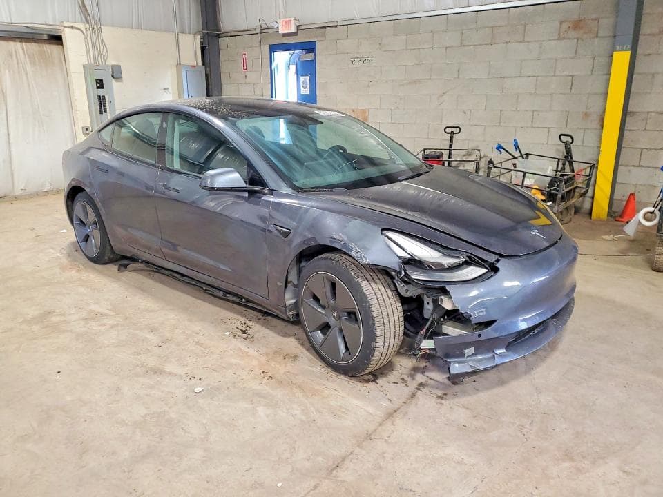 2022 TESLA MODEL 3 4