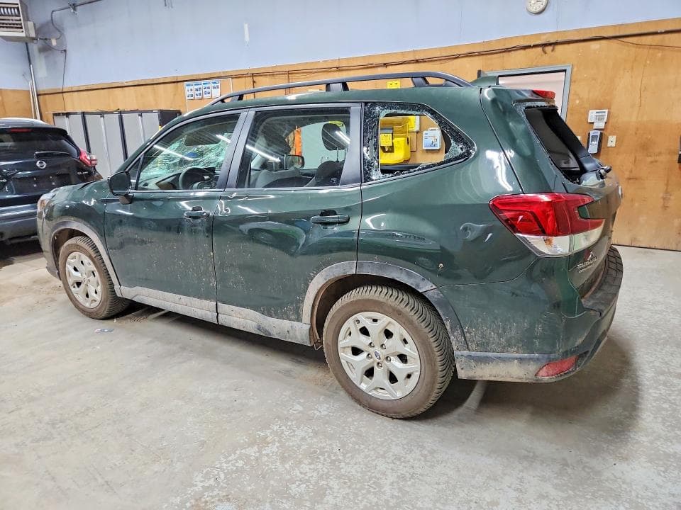 2023 SUBARU FORESTER 2